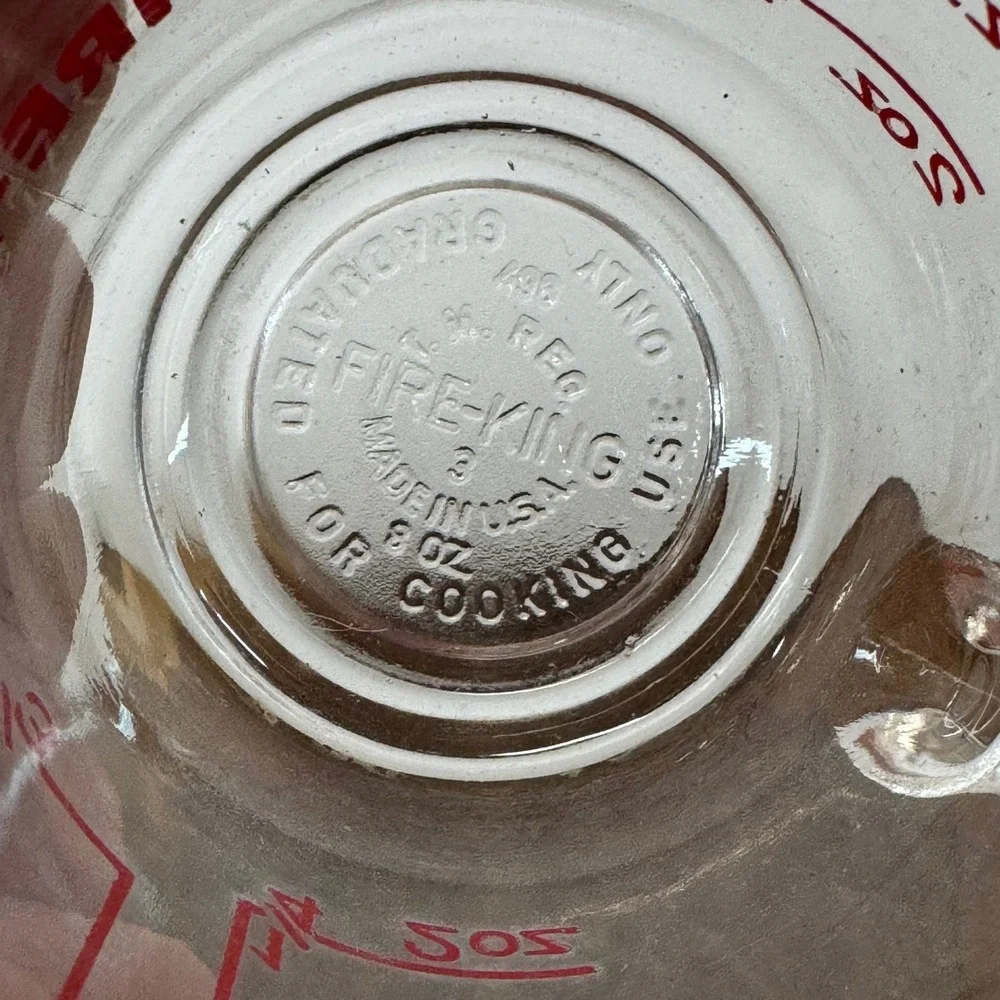 Vintage Fire King 8‎ oz. 1 cup Glass Measuring Cup Red Graphics Kitchenware